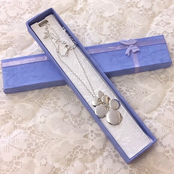 Vintage NEW LC Liz Claiborne Silver Tone Pendant Necklace for Women Girls - Picture 6 of 10